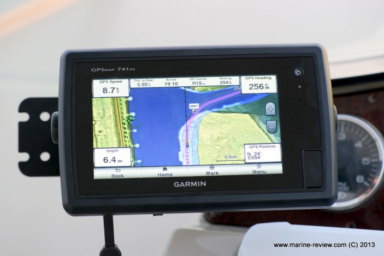 Garmin GPSMAP 741xs unboxing & first looks