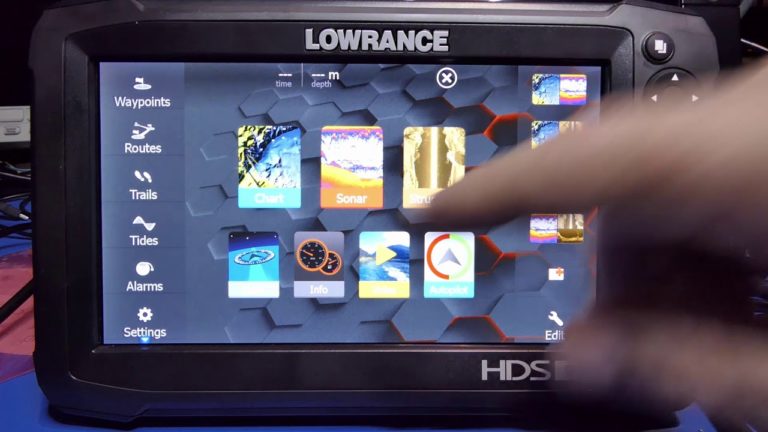Lowrance HDS Gen 3, Carbon & Elite TI NOS59 available